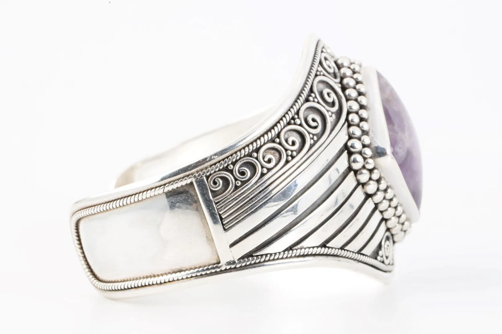 7.5" 925 Silver 24.37ctw Amethyst Wide Cuff Bracelet (51.00g.)